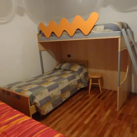Sunlake Apartment